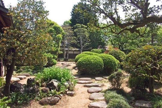 庭づくりサービス詳細 近くの植木屋さん 西宮 芦屋 伊丹 宝塚 尼崎 植木屋一番星です